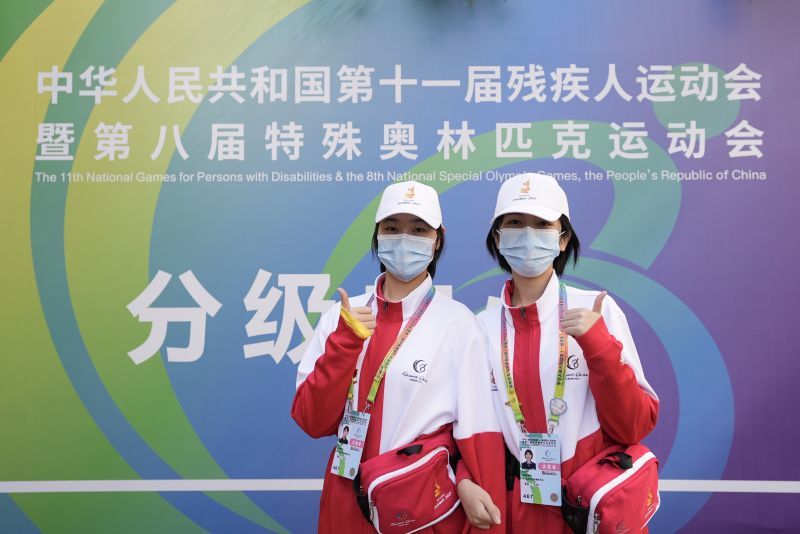  电竞裁判严格执法，确保比赛公平公正