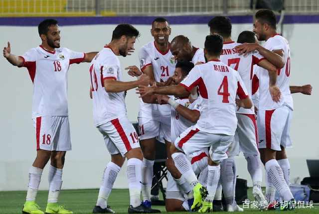  亚洲杯八强战，日本队加时淘汰韩国晋级