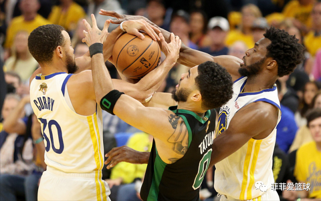  贾巴尔攻防俱佳，迪拜免税网球锦标赛封后