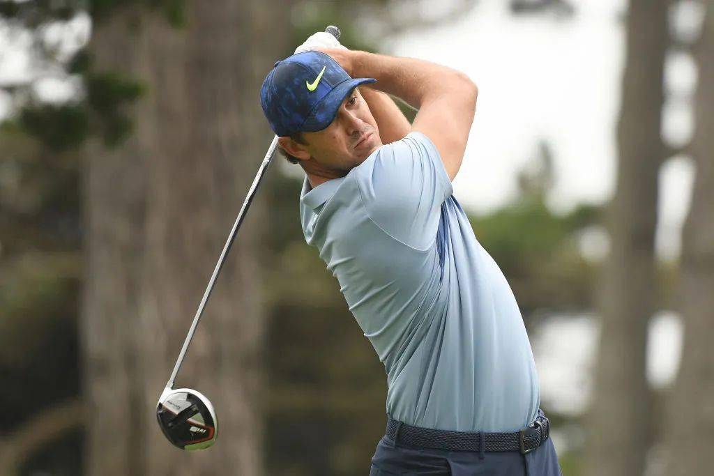  隆德罗草地滑步，女王杯半决赛惊艳全场观众