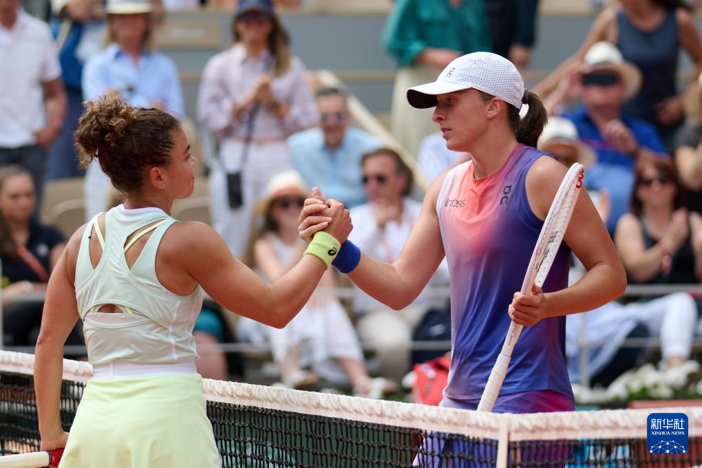  斯维亚特克逆转取胜斩获法网女单桂冠