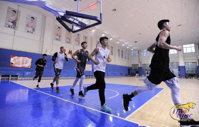  篮球青训体系改革，基层教练员培训启动