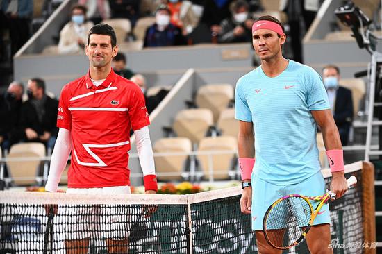  德约科维奇横扫半决赛，冲击个人第二十座大满贯  